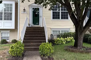 10272 Butternut Cir, Manassas, VA 20110 - Photo 1