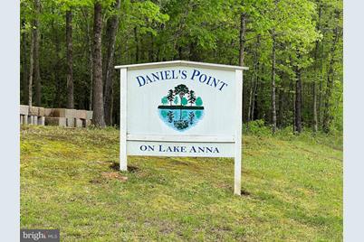 Daniels Point Drive - Photo 1