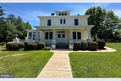 8 Bartlett Avenue, Luray, VA 22835 - Photo 1