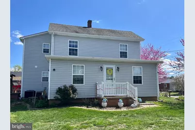 206 Woodland Avenue, Luray, VA 22835 - Photo 1