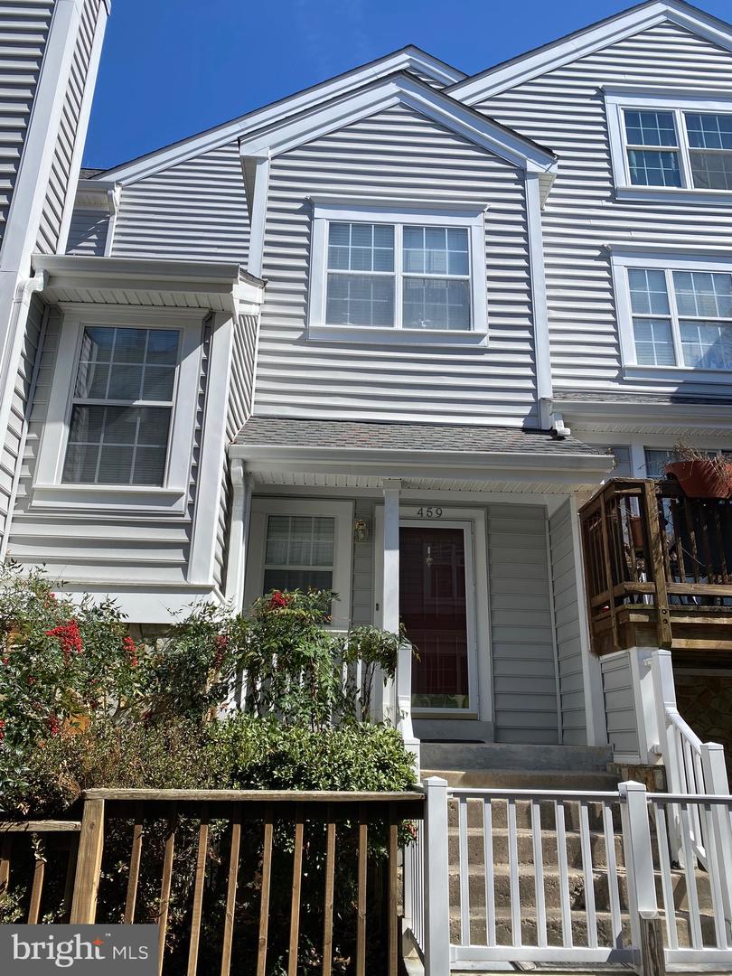 459 Fortress Way 459, Occoquan, VA 22125 MLS VAPW2023548 Coldwell