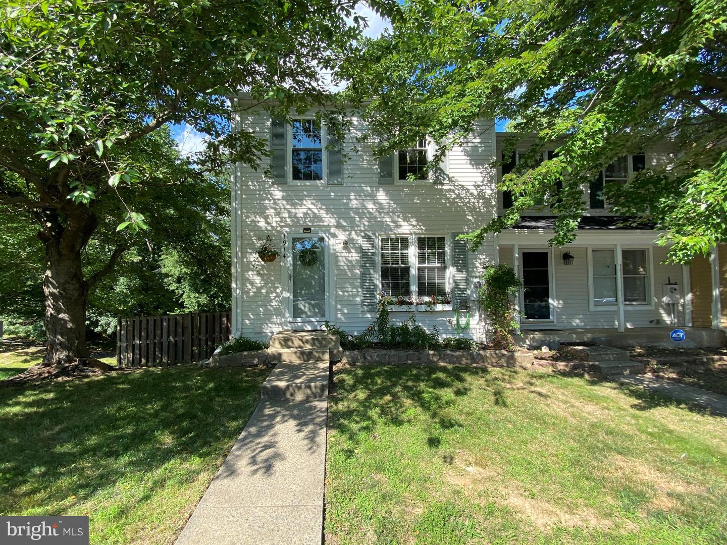 1914 Pohick Creek Ct, Woodbridge, VA 22192 MLS VAPW2032064 Coldwell Banker