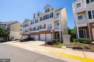 13917 Hollow Wind Way, Woodbridge, VA 22191 - MLS VAPW2036116 - Coldwell  Banker