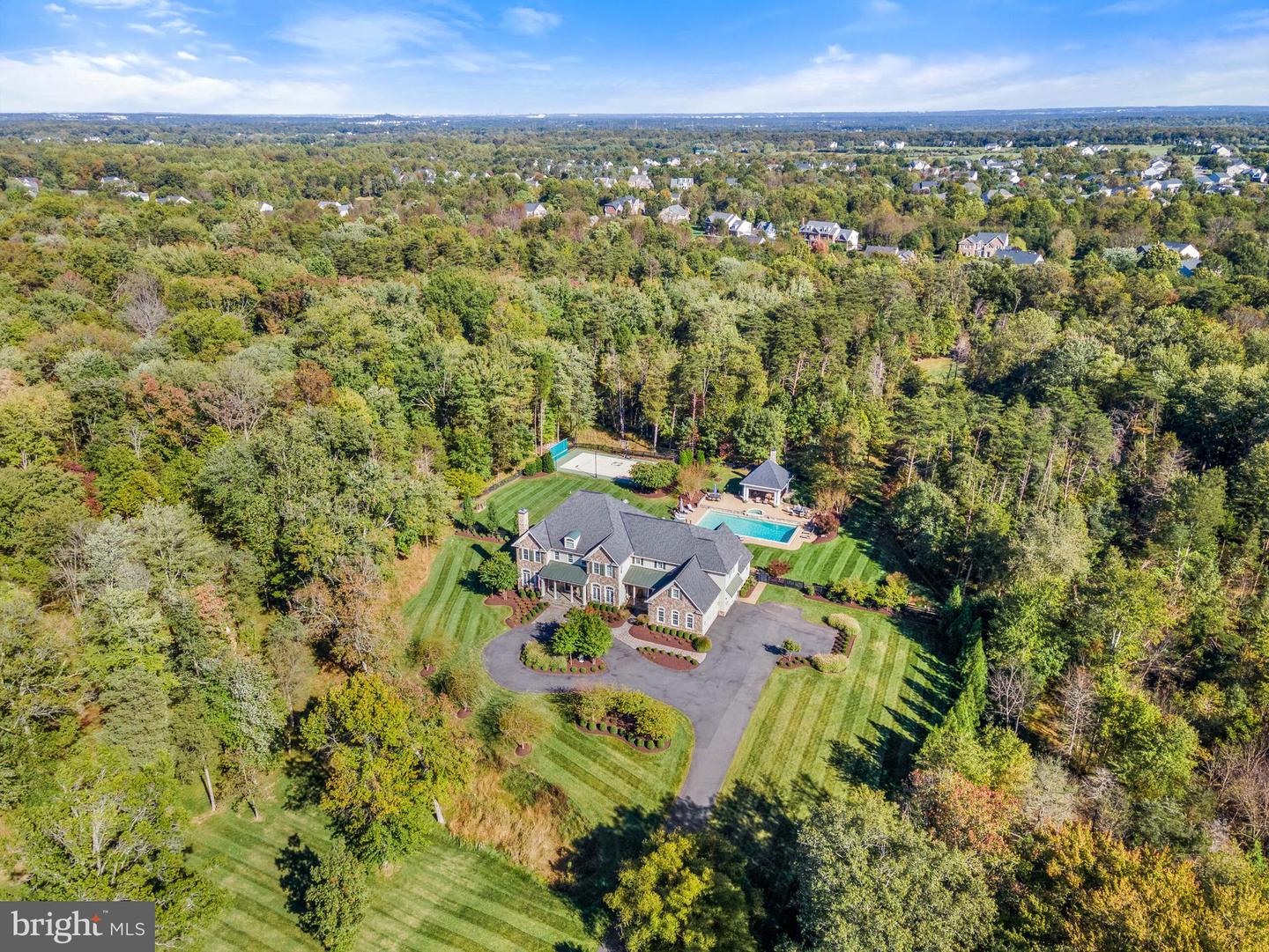 15110 Riding Club Dr, Haymarket, VA 20169 MLS VAPW2037190 Coldwell