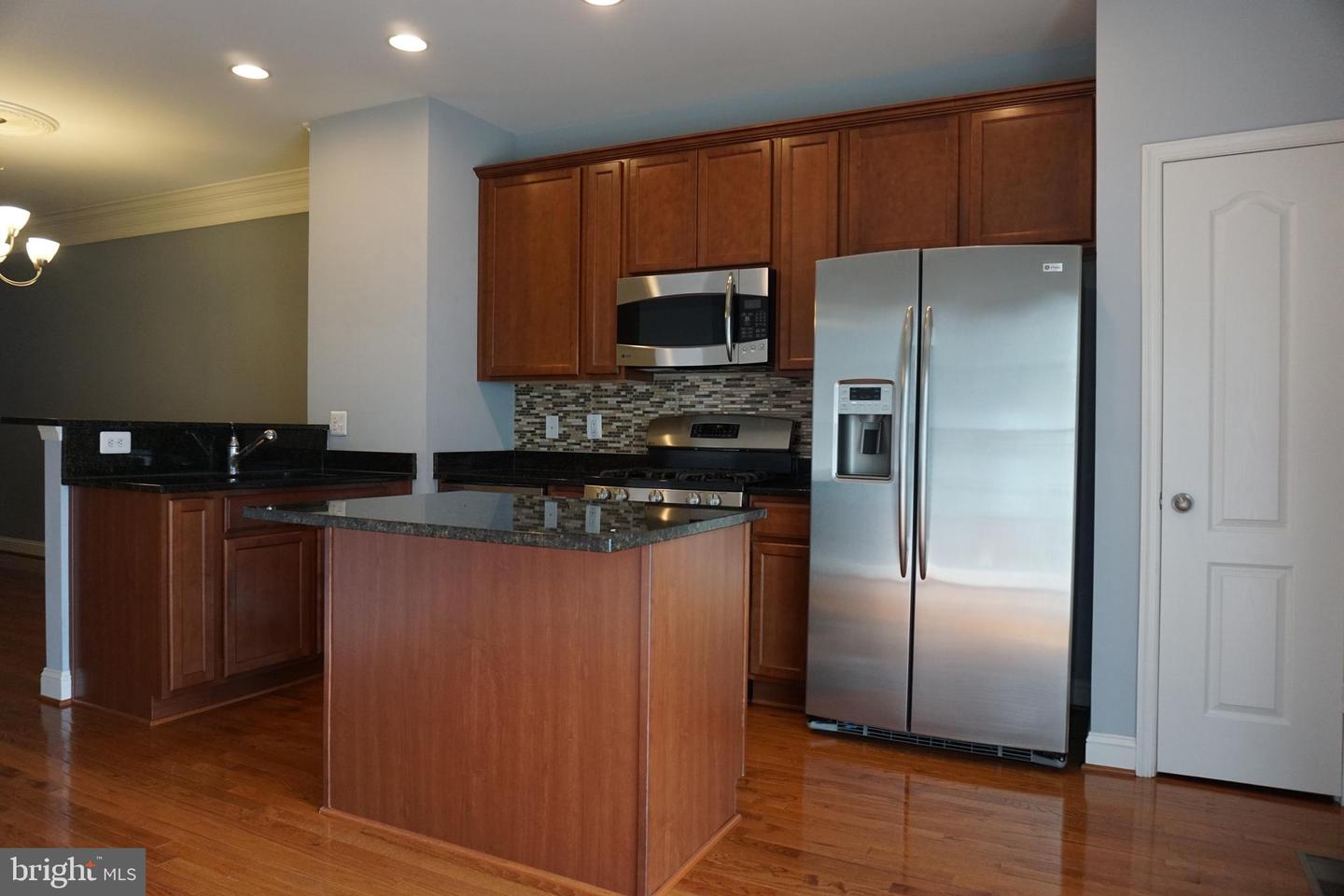 4306 Potomac Highlands Cir, Triangle, VA 22172 MLS VAPW2048564