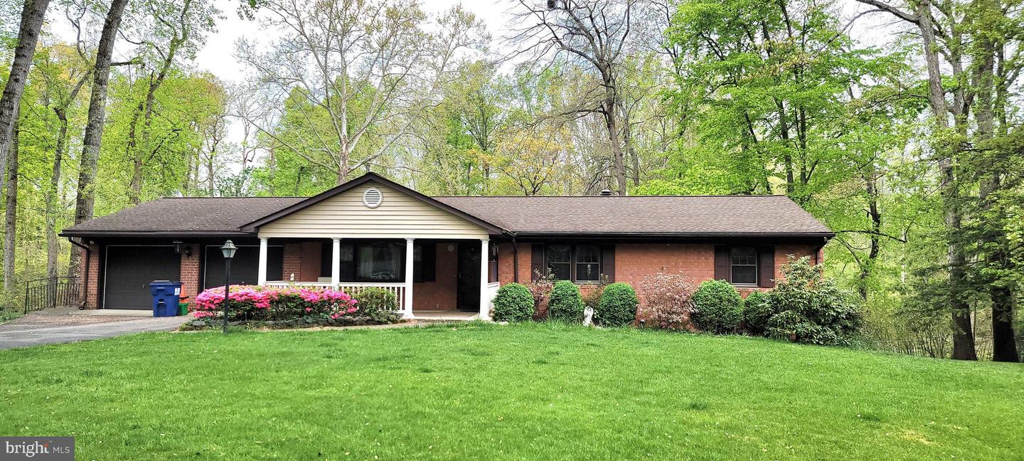 18310 Candice Dr, Triangle, VA 22172 MLS VAPW2049018 Coldwell Banker