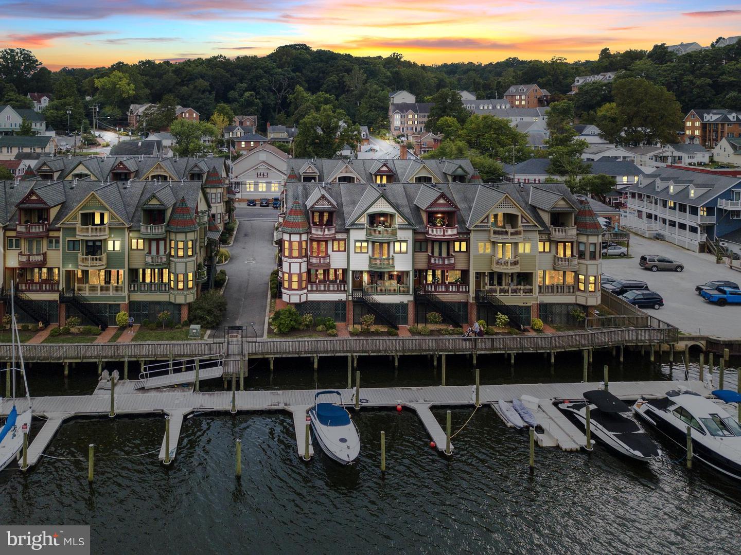 262 Gaslight Landing Ct, Occoquan, VA 22125 MLS VAPW2057400