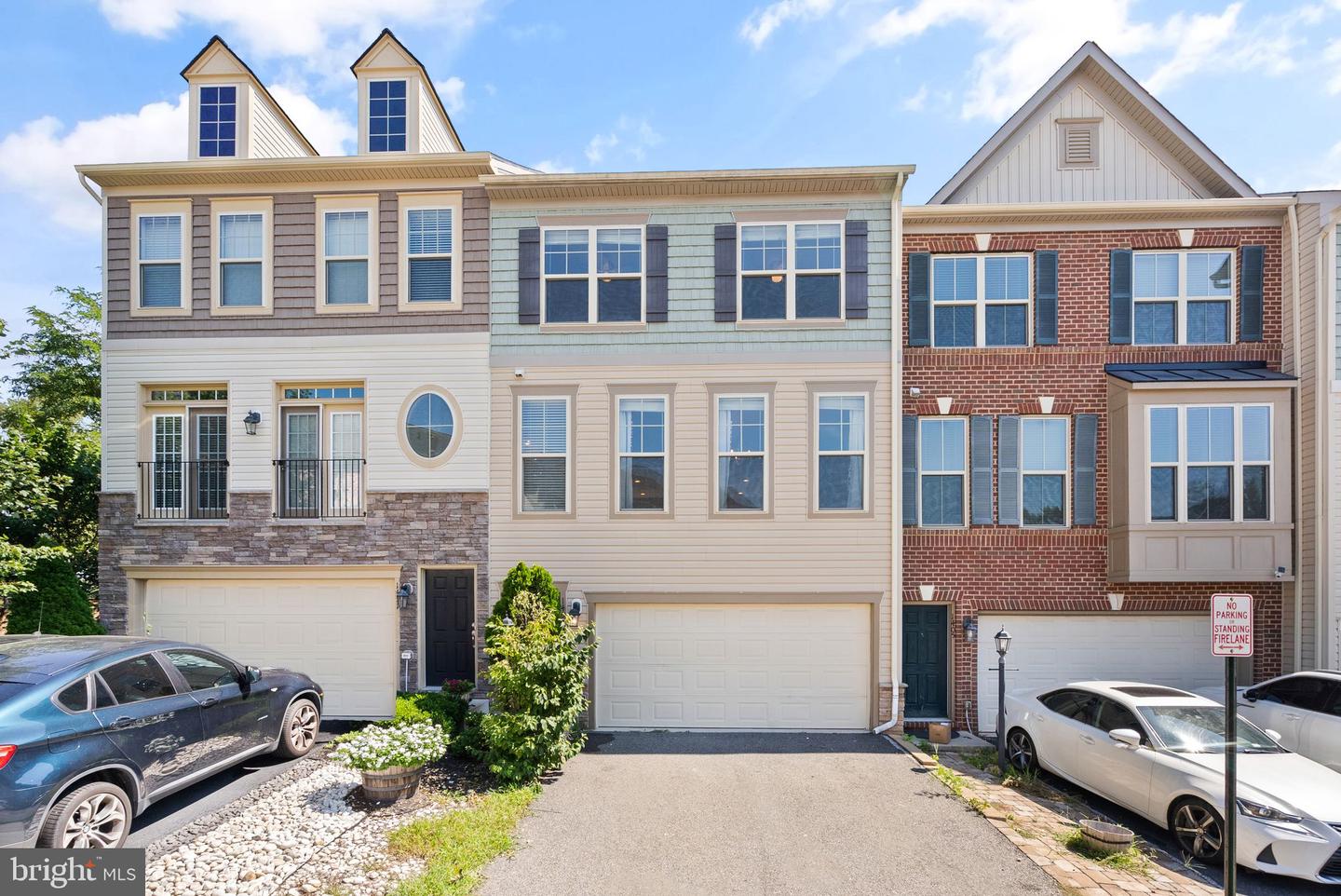 1403 Occoquan Heights Ct, Occoquan, VA 22125 MLS VAPW2057554