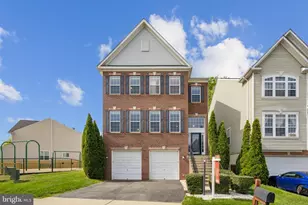 3245 Eagle Ridge Dr, Woodbridge, VA 22191 - Photo 1