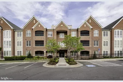 7055 Heritage Hunt Drive #207, Gainesville, VA 20155 - Photo 1