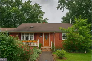 2206 Culpeper Dr, Woodbridge, VA 22191 - Photo 1