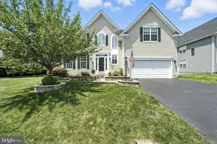 7604 Jade Dr, Gainesville, VA 20155 - Photo 1