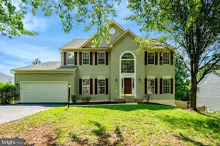 8437 Summer Breeze Pl, Manassas, VA 20112 - Photo 1