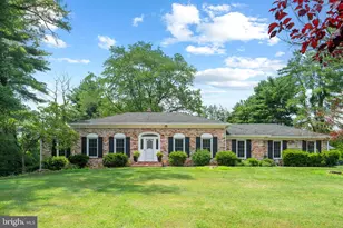 10828 Moore Dr, Manassas, VA 20111 - Photo 1