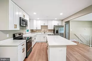 13530 Delaney Rd, Woodbridge, VA 22193 - Photo 1