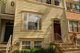 3290 Gina Pl, Woodbridge, VA 22193 - Photo 1