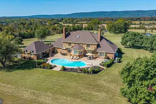 2821 Ingram Dr, Haymarket, VA 20169 - Photo 1