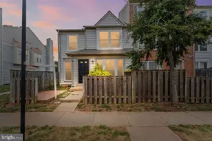 10470 Paradise Ct, Manassas, VA 20109 - Photo 1