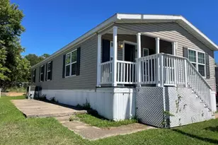 4 Prince William Cir, Dumfries, VA 22026 - Photo 1