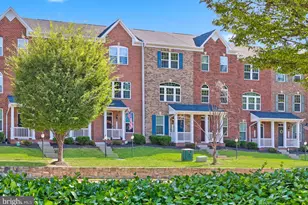 1714 Featherstone Rd, Woodbridge, VA 22191 - Photo 1