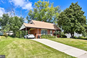 1914 Radford Dr, Woodbridge, VA 22191 - Photo 1