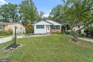 12605 Oakwood Dr, Woodbridge, VA 22192 - Photo 1