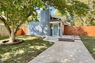 2396 Yarmouth Ct, Woodbridge, VA 22192 - Photo 1