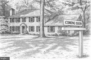 4323 Banbury Dr, Gainesville, VA 20155 - Photo 1