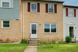 4635 Charlton Ct, Woodbridge, VA 22193 - Photo 1