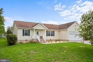 259 N Sunset Dr, Broadway, VA 22815 - Photo 1