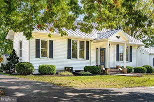 96 Park Ave, Grottoes, VA 24441 - Photo 1