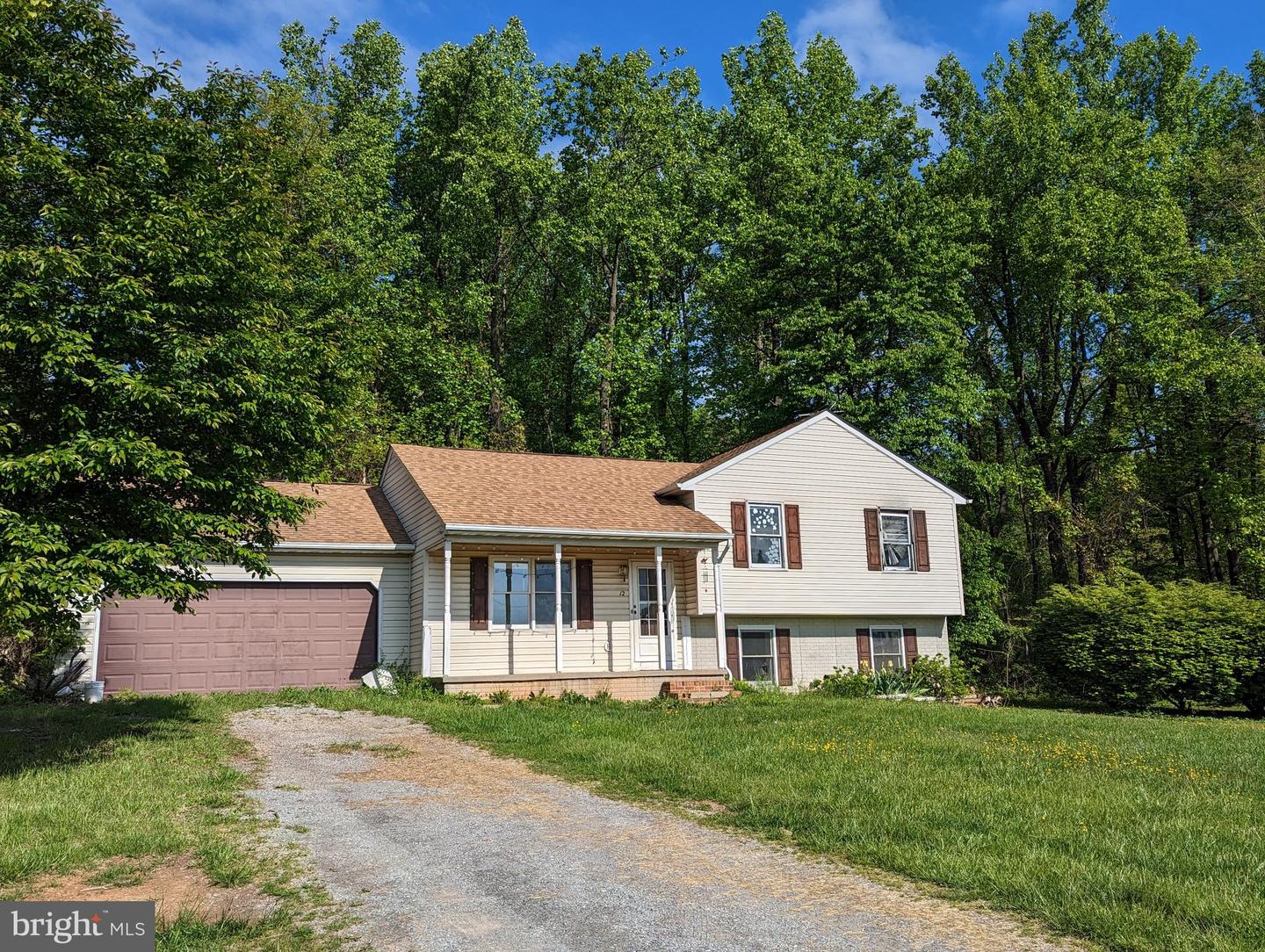 12 Quann Ln, Chester Gap, VA 22623 MLS VARP2001052 Coldwell Banker