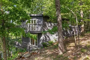 139 Laura Ct, Basye, VA 22810 - Photo 1