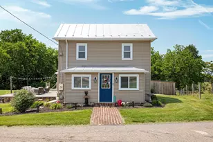 10399 S Middle Rd, Edinburg, VA 22824 - Photo 1