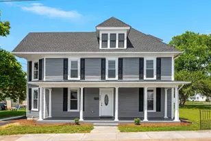 232 Crawford St, Strasburg, VA 22657 - Photo 1