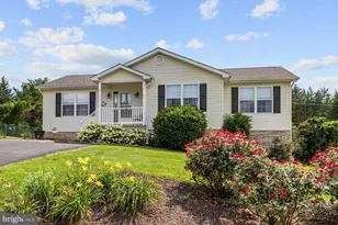 62 Doral Dr, Maurertown, VA 22644 - Photo 1