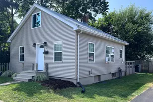 130 E North St, Woodstock, VA 22664 - Photo 1