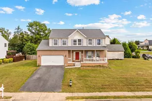 136 Crystal Pl, Strasburg, VA 22657 - Photo 1