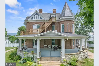 118 N Muhlenberg Street, Woodstock, VA 22664 - Photo 1