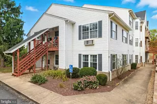 4065 Rose Bud Ct, Edinburg, VA 22824 - Photo 1