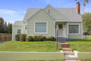 544 Washington St, Woodstock, VA 22664 - Photo 1