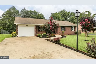 305 Sycamore Drive, Fredericksburg, VA 22408 - Photo 1