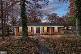 408 Mahogany Ln, Fredericksburg, VA 22408 - Photo 1