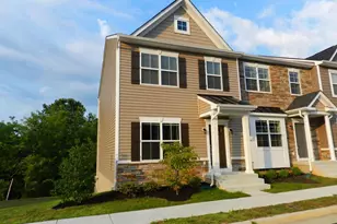 94 Andrews Pl, Fredericksburg, VA 22405 - Photo 1