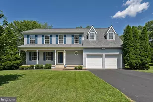 27 Brown Cir, Fredericksburg, VA 22405 - Photo 1