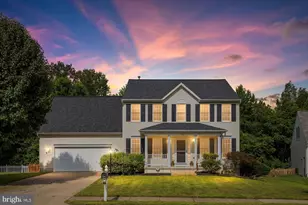 28 Rollingside Dr, Fredericksburg, VA 22406 - Photo 1