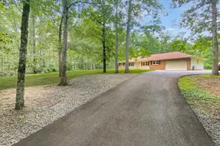 10 Cardinal Dr, Fredericksburg, VA 22406 - Photo 1