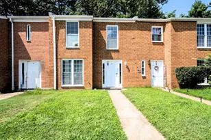 10 Oak Dr, Stafford, VA 22554 - Photo 1