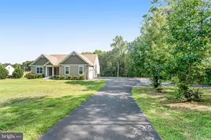 963 White Oak Rd, Fredericksburg, VA 22405 - Photo 1