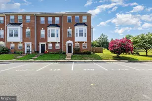 419 Dundee Pl, Fredericksburg, VA 22405 - Photo 1